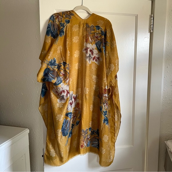 Beautiful Flowy Gold Blue Kimono by Woven Heart ONE SIZE - Picture 5 of 16